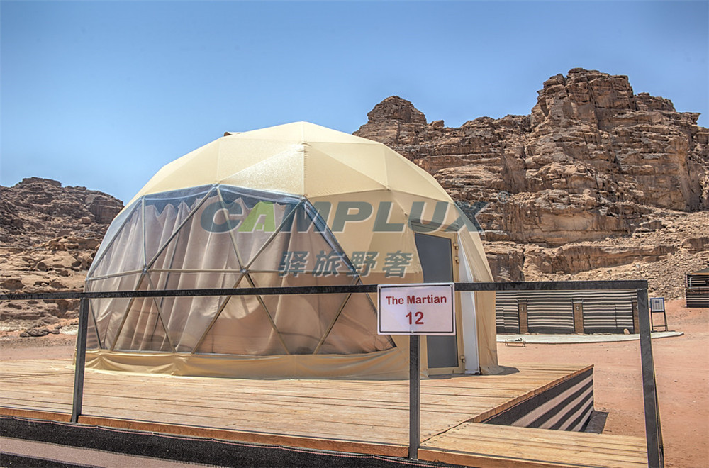 瓦迪拉姆营地星空帐篷酒店